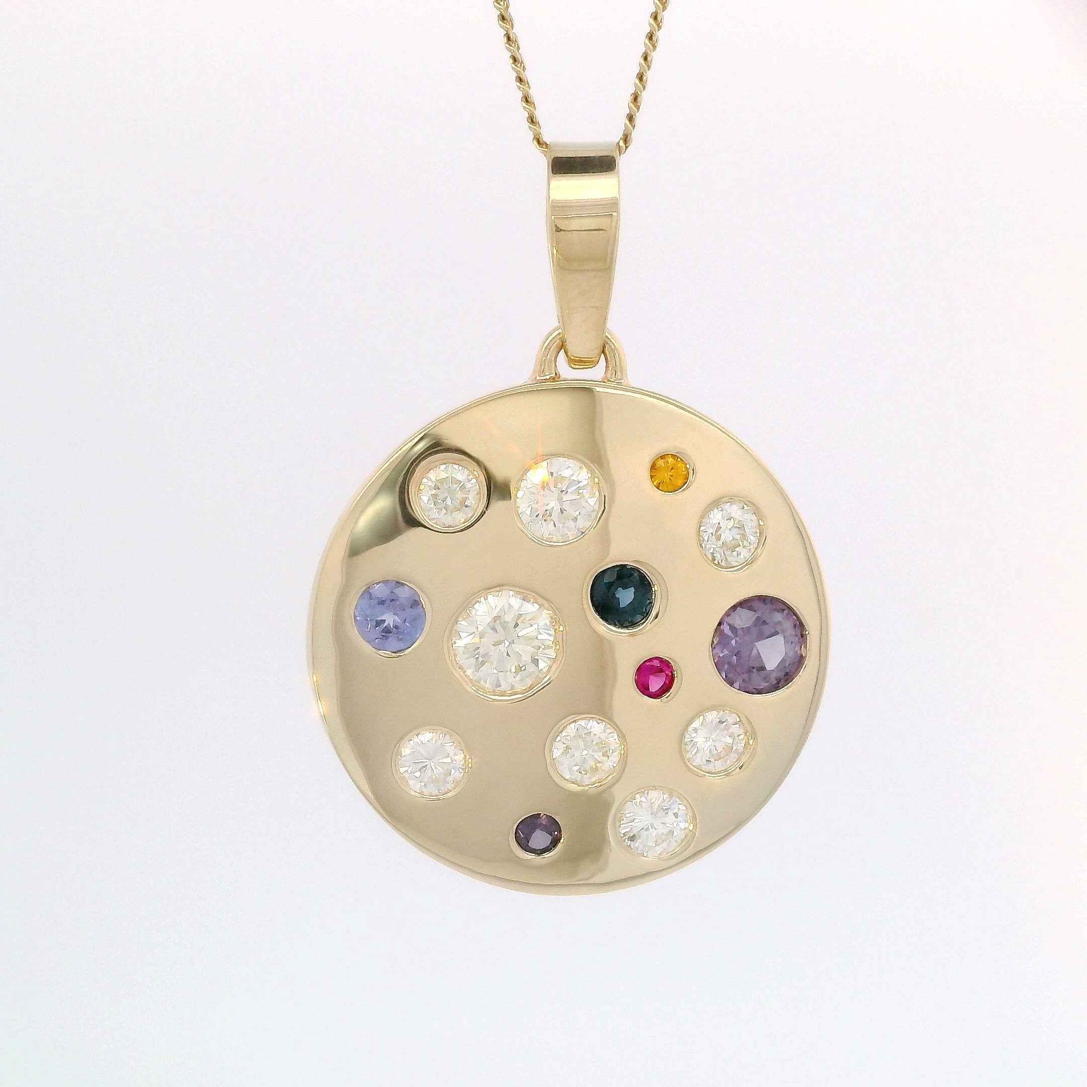 How to Redesign Heirloom Jewelry While Preserving Its Sentimental Value