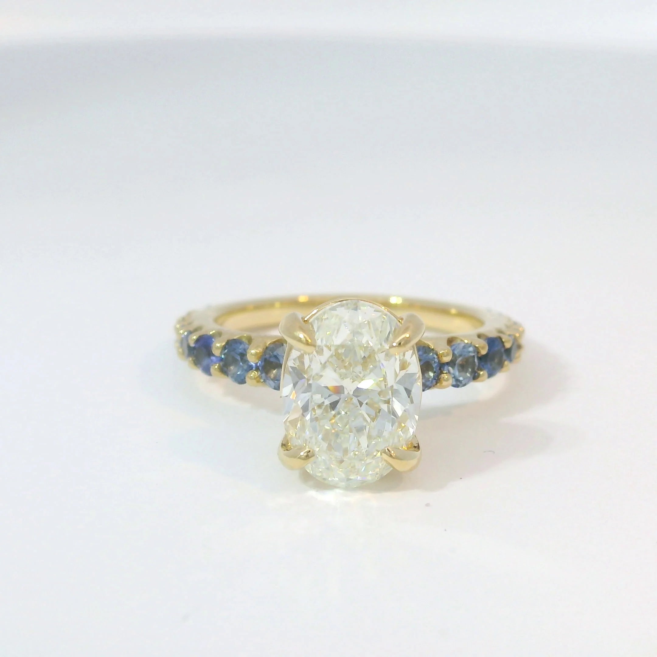 What Makes Custom Engagement Rings Special and Worth It?