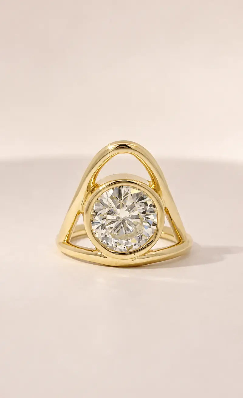 Custom round diamond bezel engagement ring
